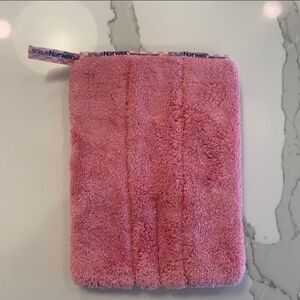 Norwex bathroom Scrub Mit Cloth Brand New